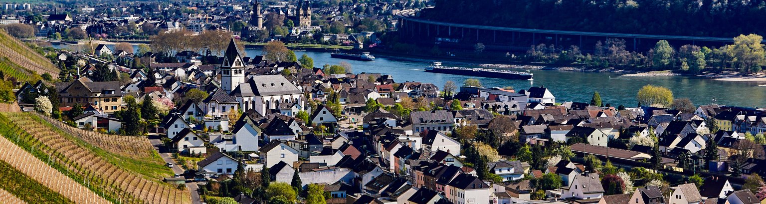 Aussicht über die Ortsgemeinde Leutesdorf Aussicht auf Leutesdorf.jpg